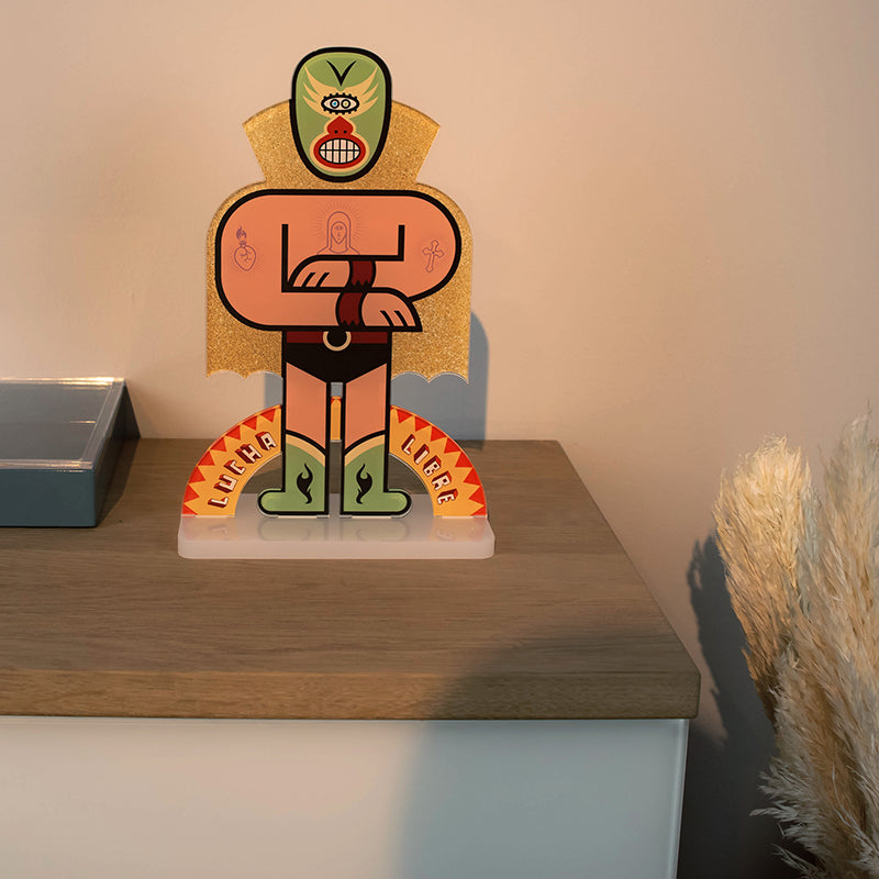 El Santo – Kunstfigur mit Sockel